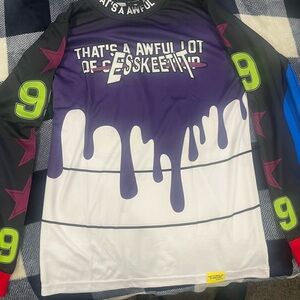 Graphic Long Sleeve Shirt with Bold Design